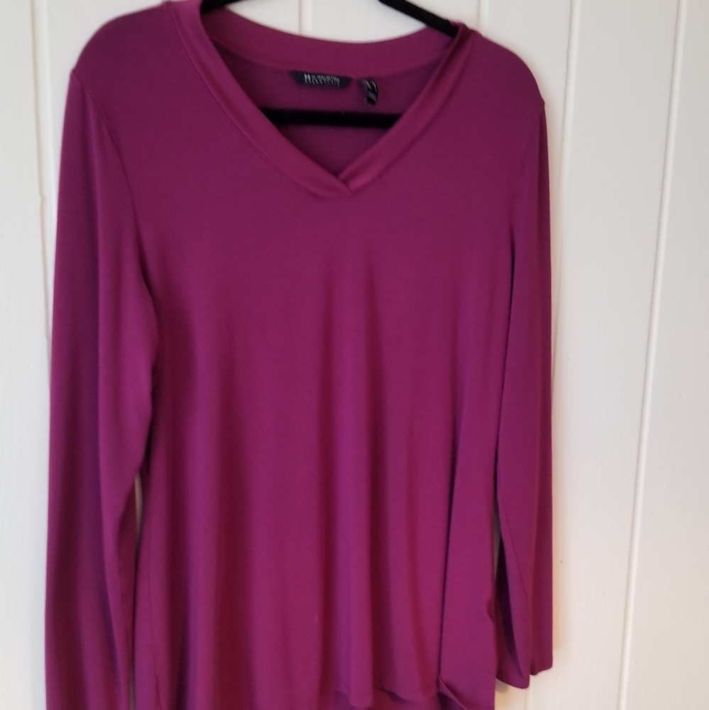 Halston basic top